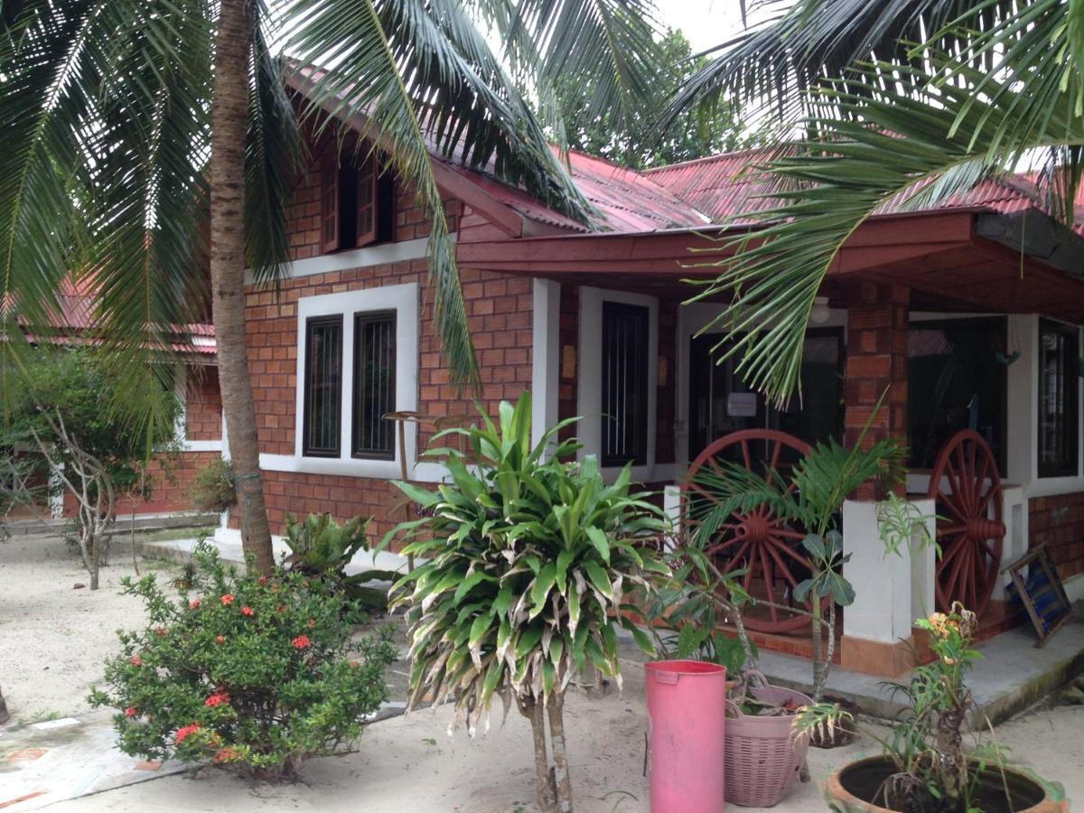 Sawai Home Resort Nathon Exterior foto